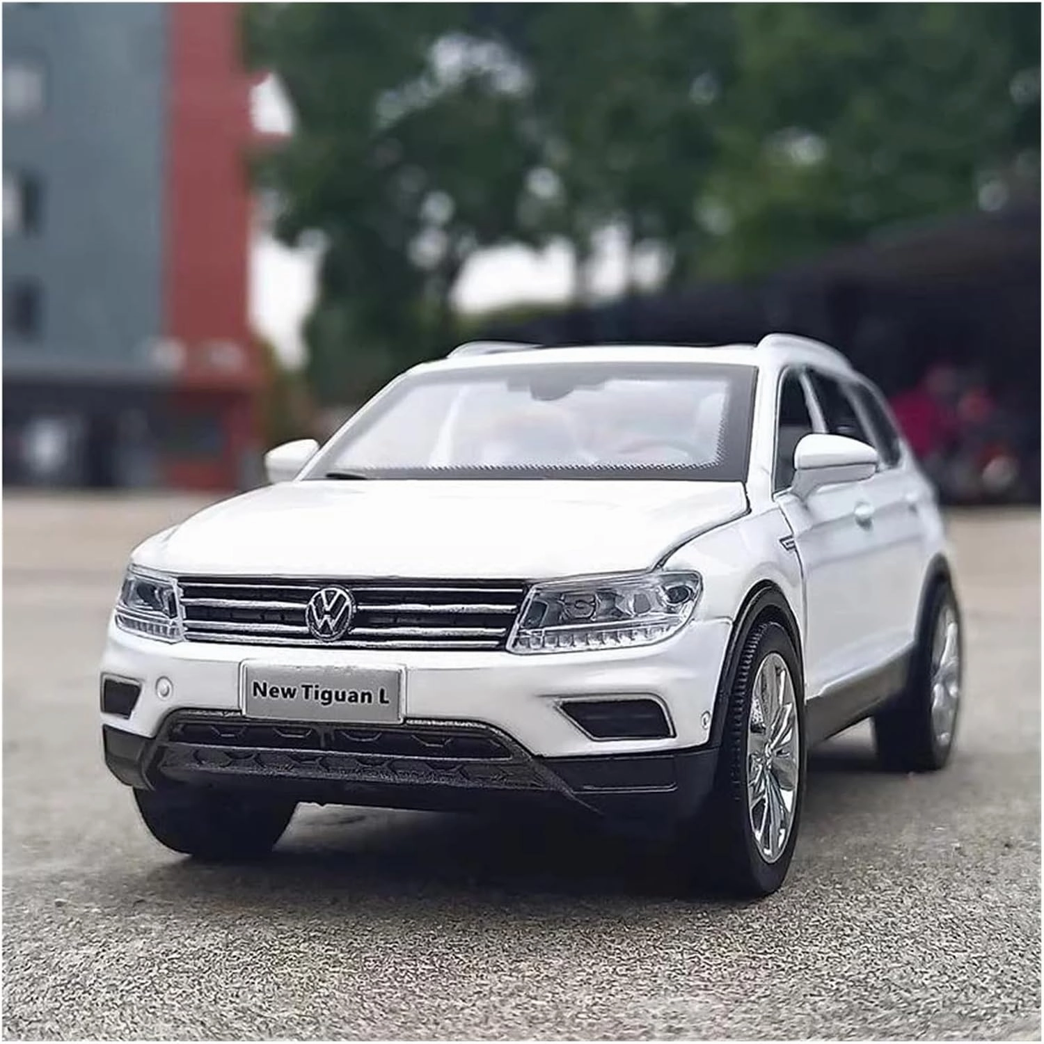 1 32 for Vw Tiguan SUV Alloy Cast Toy Car Model Sound and Light Toy Car Enthusiasts Collectibles Birthday Gift Simulation Vehicle Playset(White)