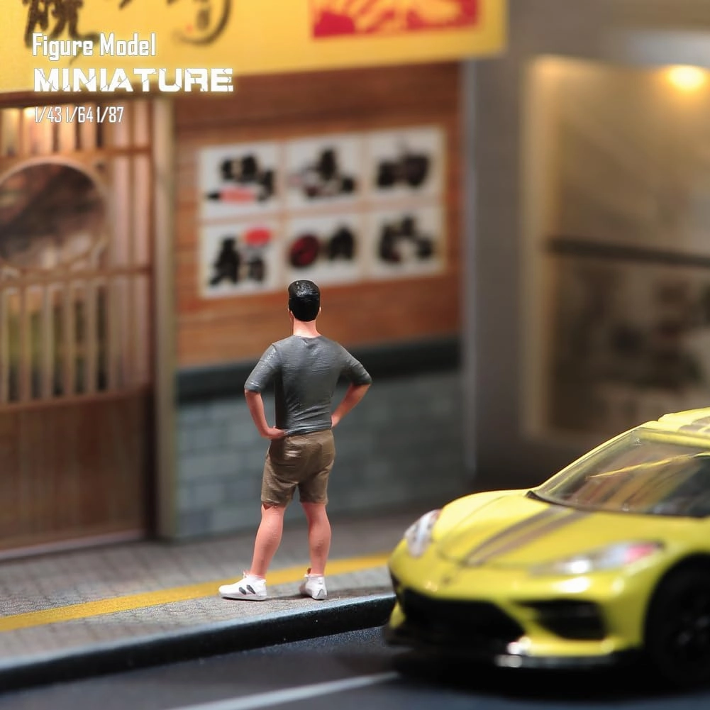 1/87 1/64 1/43 1/24 Scale Miniature Action Figure Doll Model Shorts T-shirt Man Resin Figurine Model Creative Scene Dolls Props for Car Toys (Painted, 1:87 Scale)