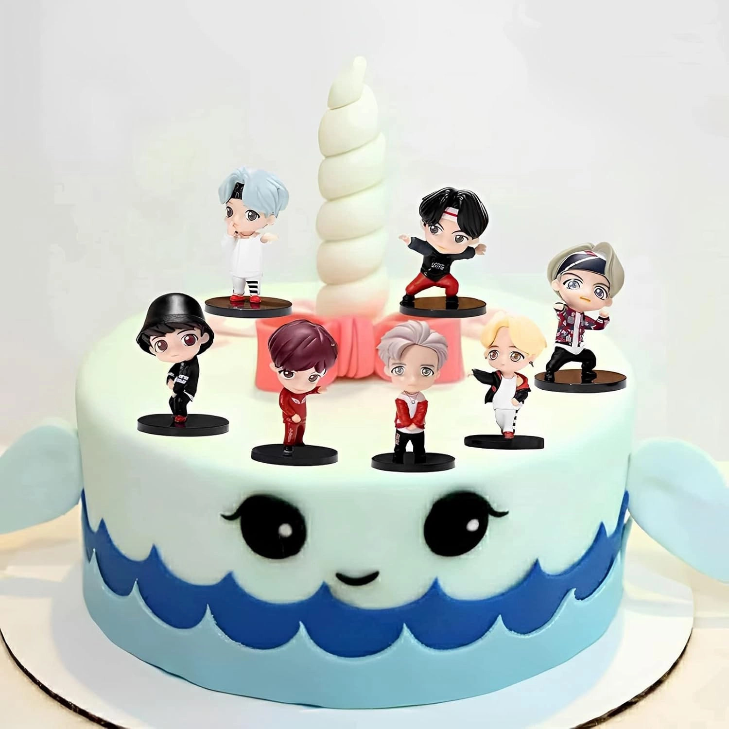 7pcs BTS Cake Toppers Character Set of Action Figures Toys，Mini Figurines Dolls Birthday Party Supplies Car Desktop BTS Birthday Decorations (D)