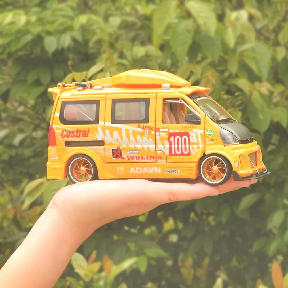 Ailejia Sprinter Van Toy Hot Rod Diecast Metal Model - 1:24 Scale Graffiti Car With Sound and Light, Toys for Boys (Yellow)