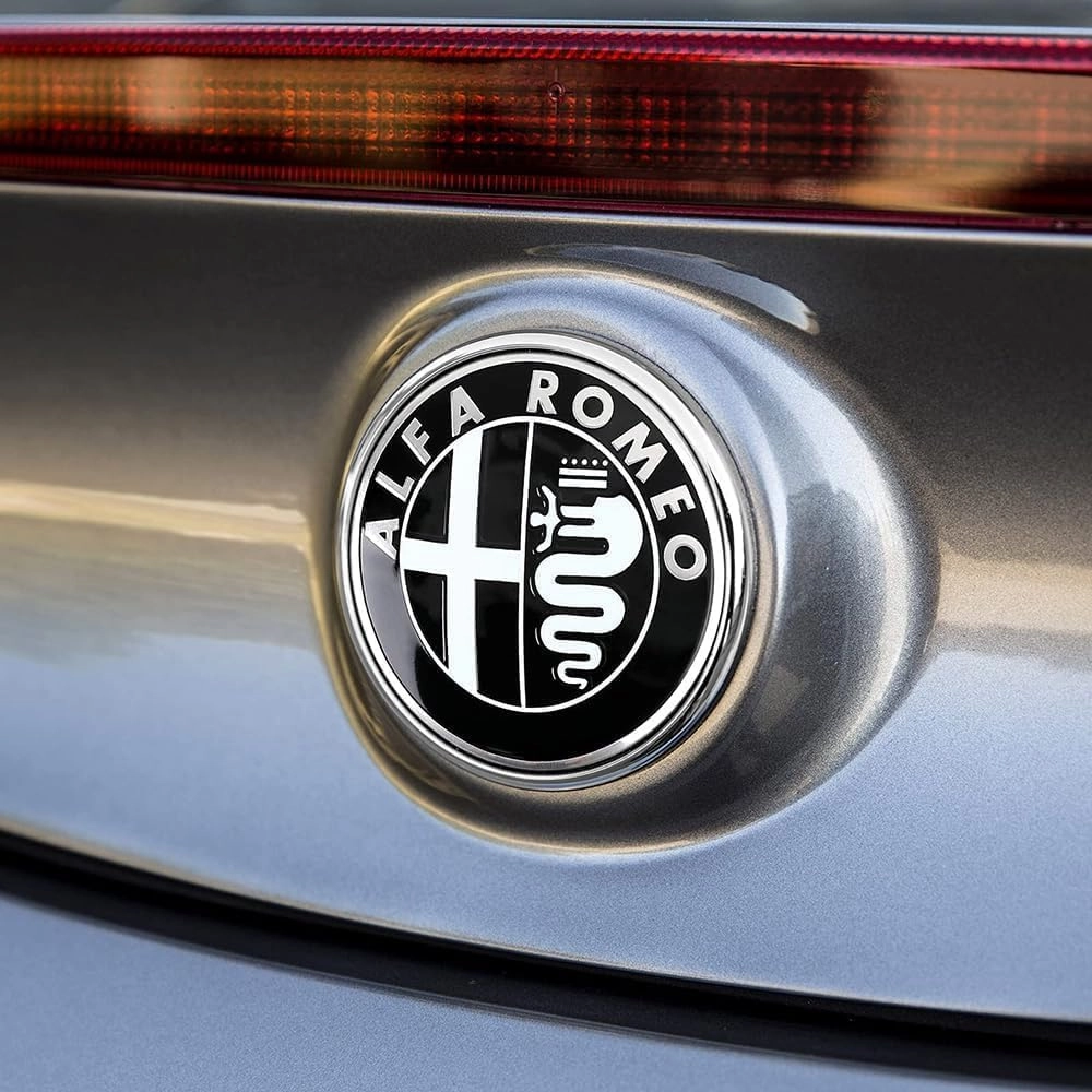 Car Logo Emblem for Alfa Romeo 147 156 159 166 Giulietta Mito Stelvio Giulia,Durable Stylish Badge Easy Adhesive Installation Sticker Self Decorative Badge Decal Body Styling Fittings Parts