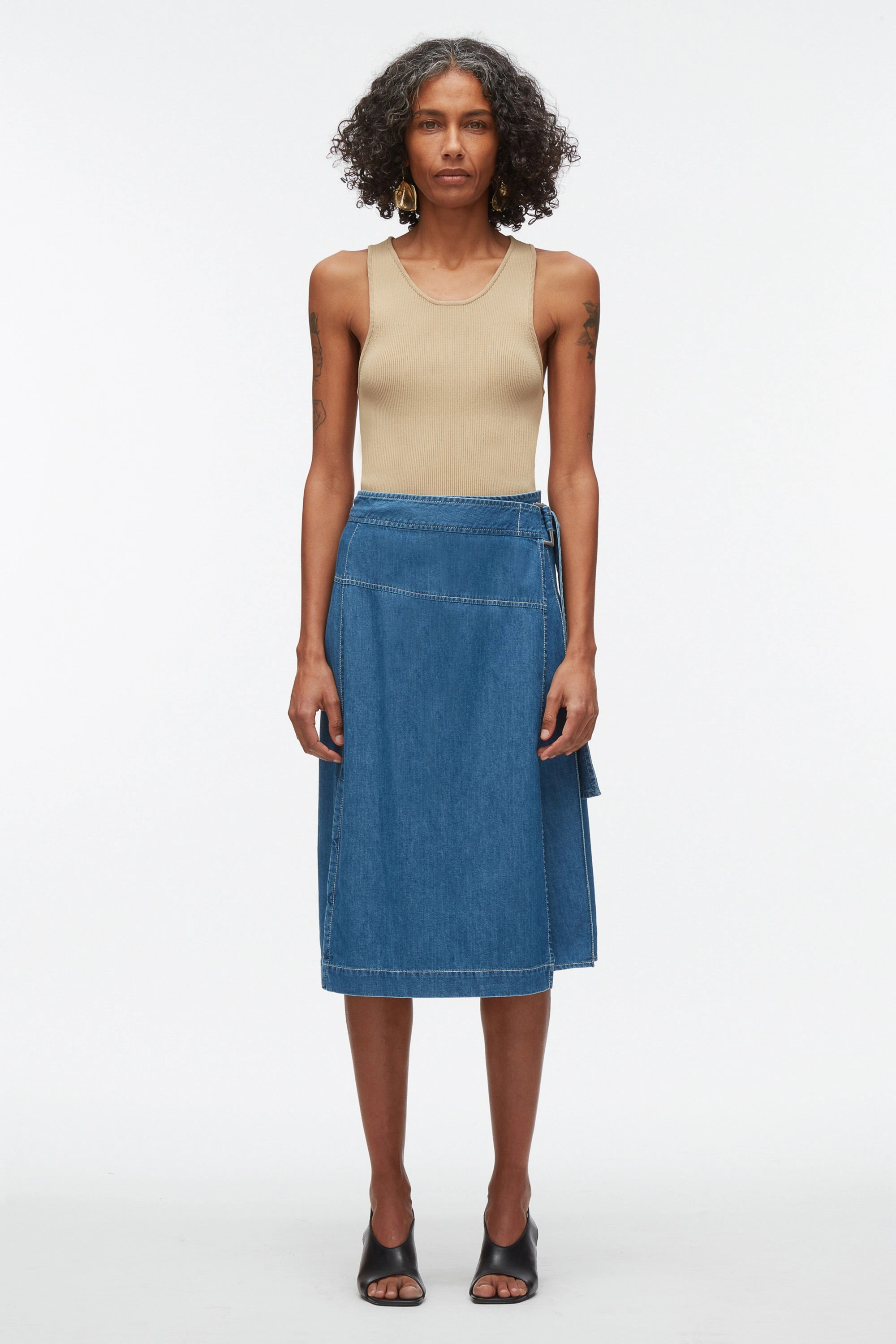 Compact Rib Layering Tank