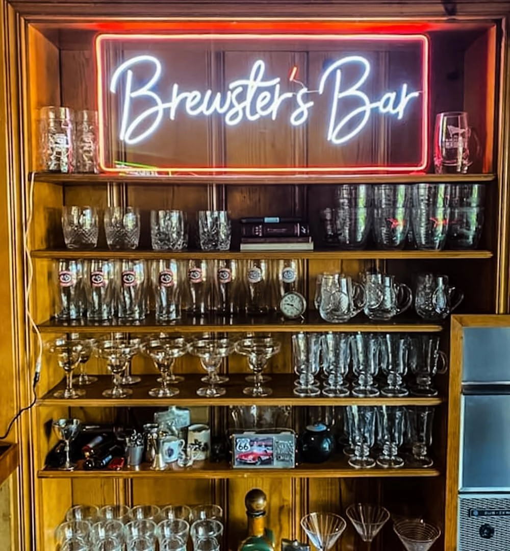 Custom Neon Sign, Custom LED Neon Sign Customizable for Business Salon Beauty Nail Studios Light Up Name Sign, Personalized Neon Light Suitable for Bar Bakeries Coffee Shop Decorations