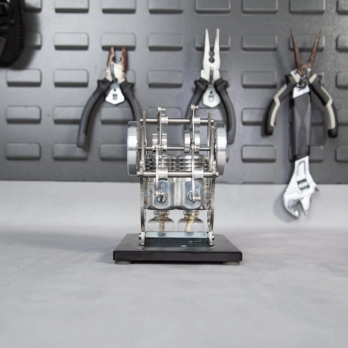 Engine Model Kits, Dual-Piston Hot Air Stirling Engine Kit for Adults, Dual-Piston Engine Motor Model Educational Physics Experiment STEM Model