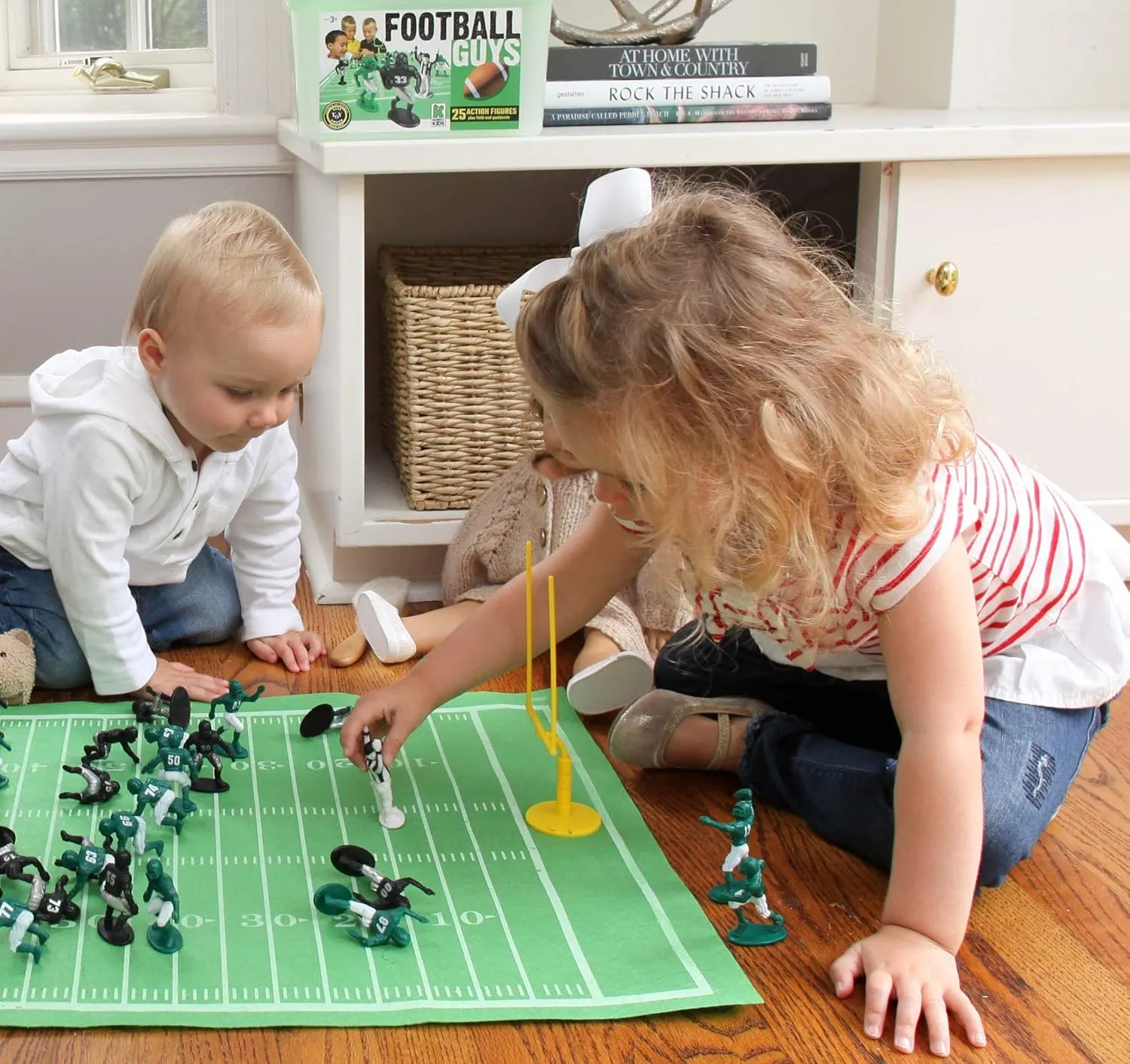 Kaskey Kids Football Guys – Green/Black Inspires Kids Imaginations with Endless Hours of Creative, Open-Ended Play – Includes 2 Teams & Accessories – 28 Pieces in Every Set!