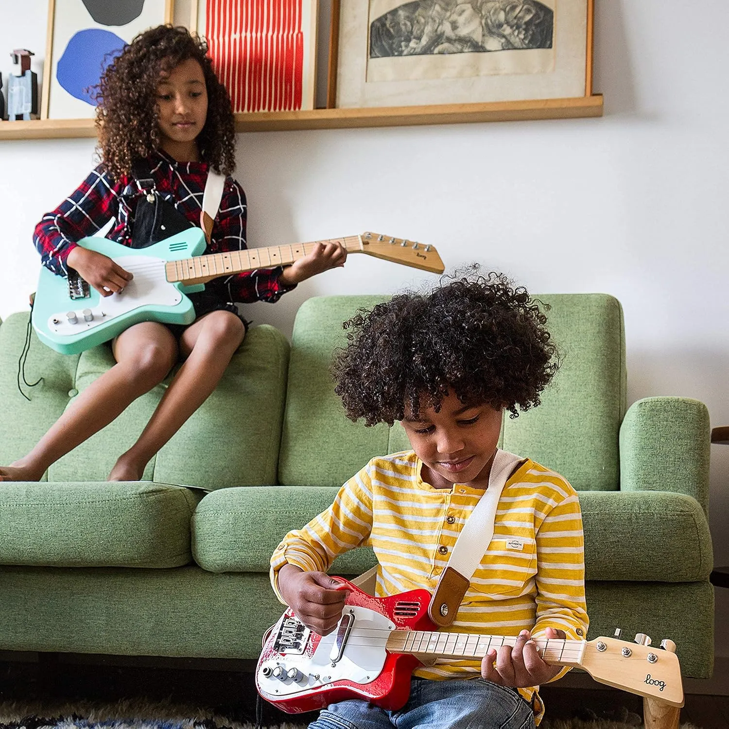 Loog Mini Electric kids Guitar for Beginners built-in Amp Ages 3  Learning App and Lessons Included