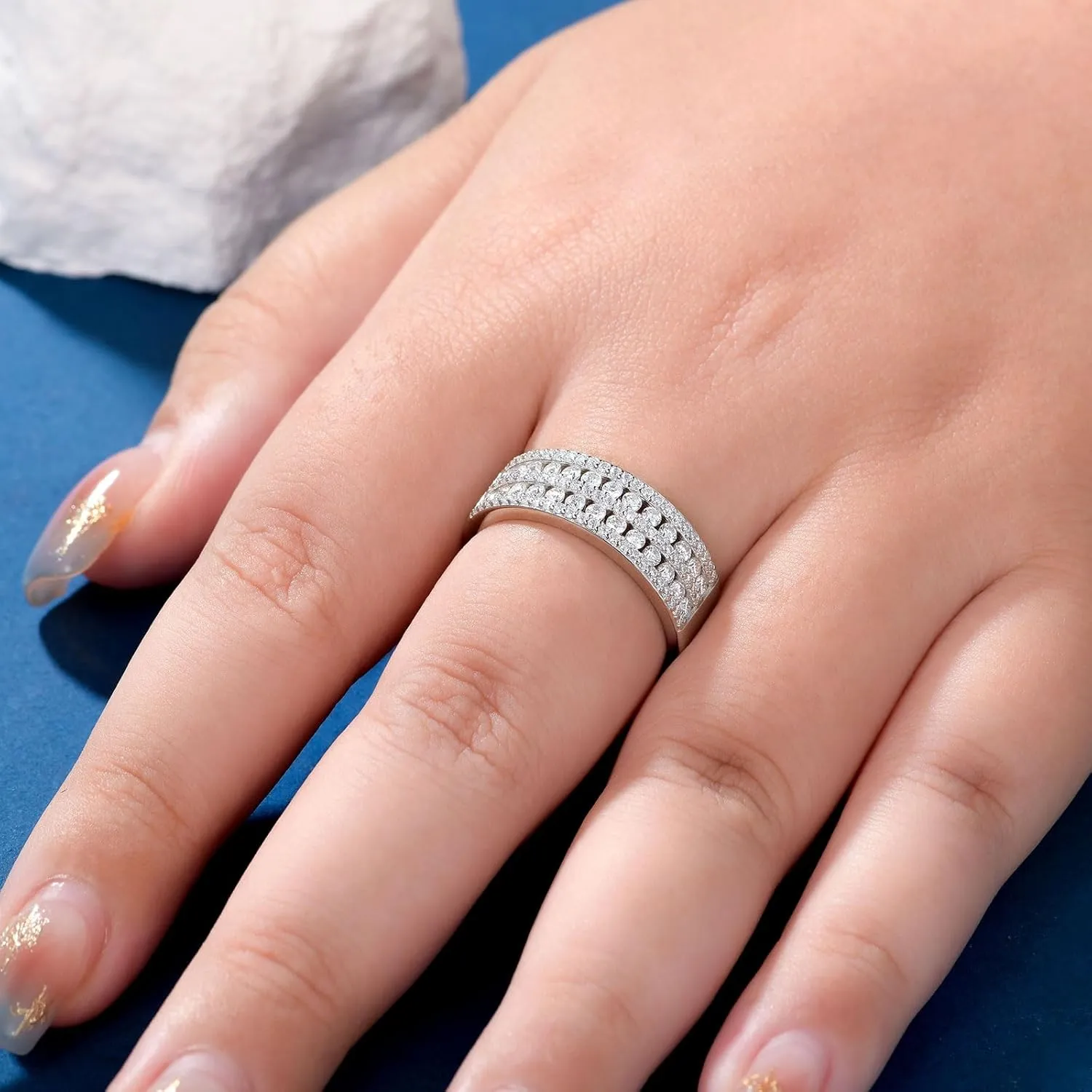 Newshe Jewellery Moissanite Wedding Bands for Women 925 Sterling Silver Eternity Rings Emerald Promise Engagement Size 5-10