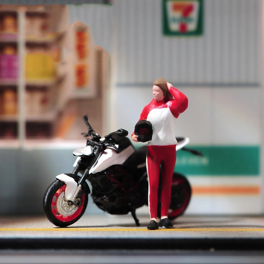 Painted Miniatures 1/18 1/24 1/64 1/43 1/87 Scale Mini Motorcycle Beauty Scene Props Figure Dolls Unpainted Model for Cars Vehicles (Painted B Version, 1/18 Scale)