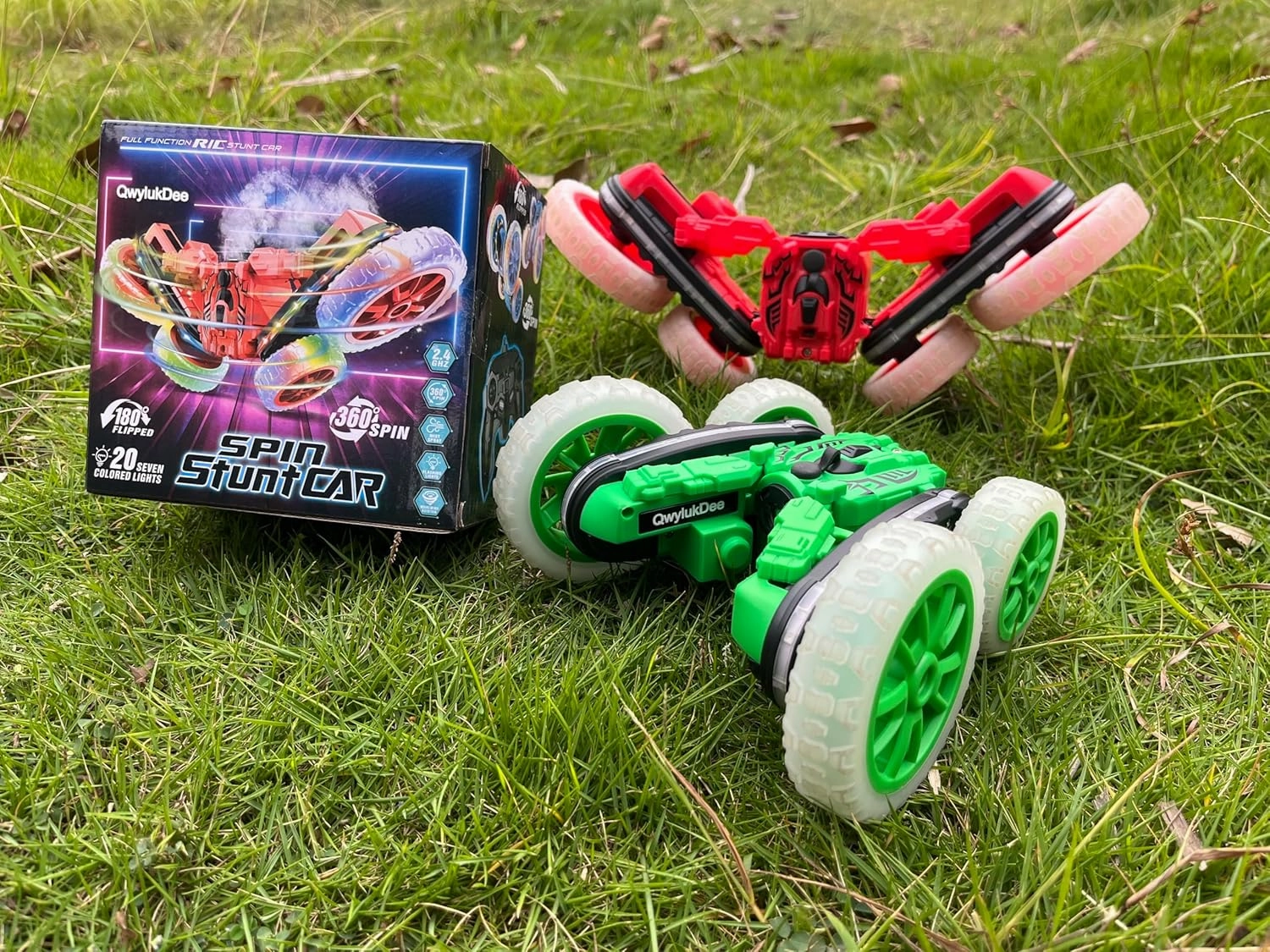 Rc Stunt Cars, Remote Control Cars with Sides Light Strip & 360° Flips Rotating Spray, Double Sided 2.4Ghz All Terrain Toy for Kids Ages 6-12 Year Old Gift (red)