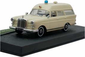 Resin Car Vehicle Model Fit for Mercedes-Benz Binz 1 43 Ambulance Alloy Car Model Decoration Toy Gift Display Festive Deluxe Gift