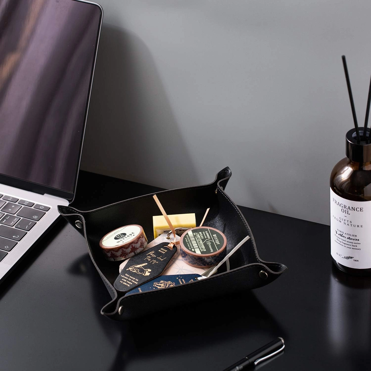 SANQIANWAN Leather Jewelry Valet Tray for Women and Man, Portable Entryway Table Tray Bedside Nightstand Desk Tray Small Catchall Travel Dish Plate for Key,Wallet,Watch,Coin (2PCs Black-B)