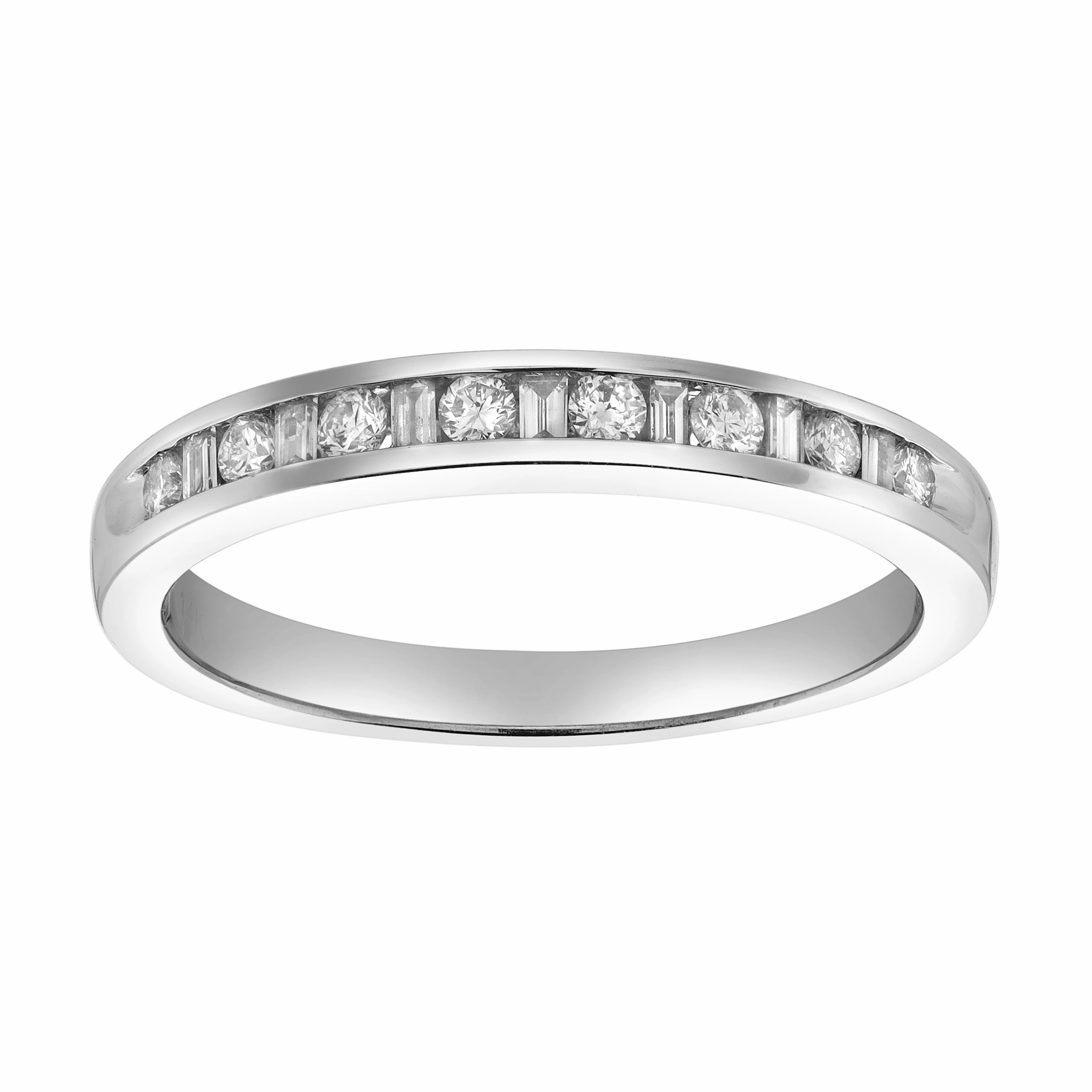 Solara 14K Gold Round Diamond Studded Stackable Band Ring - 0.26cts