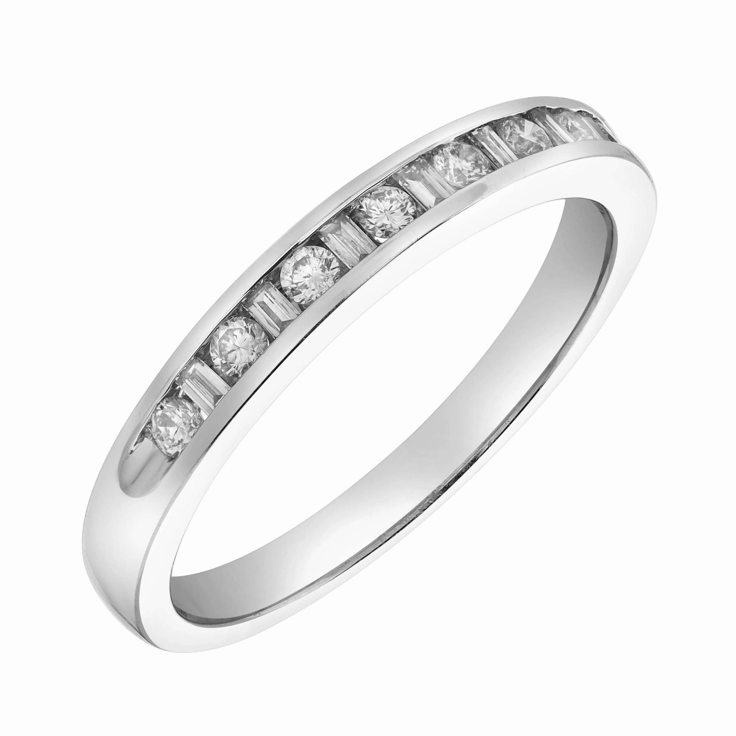 Solara 14K Gold Round Diamond Studded Stackable Band Ring - 0.26cts