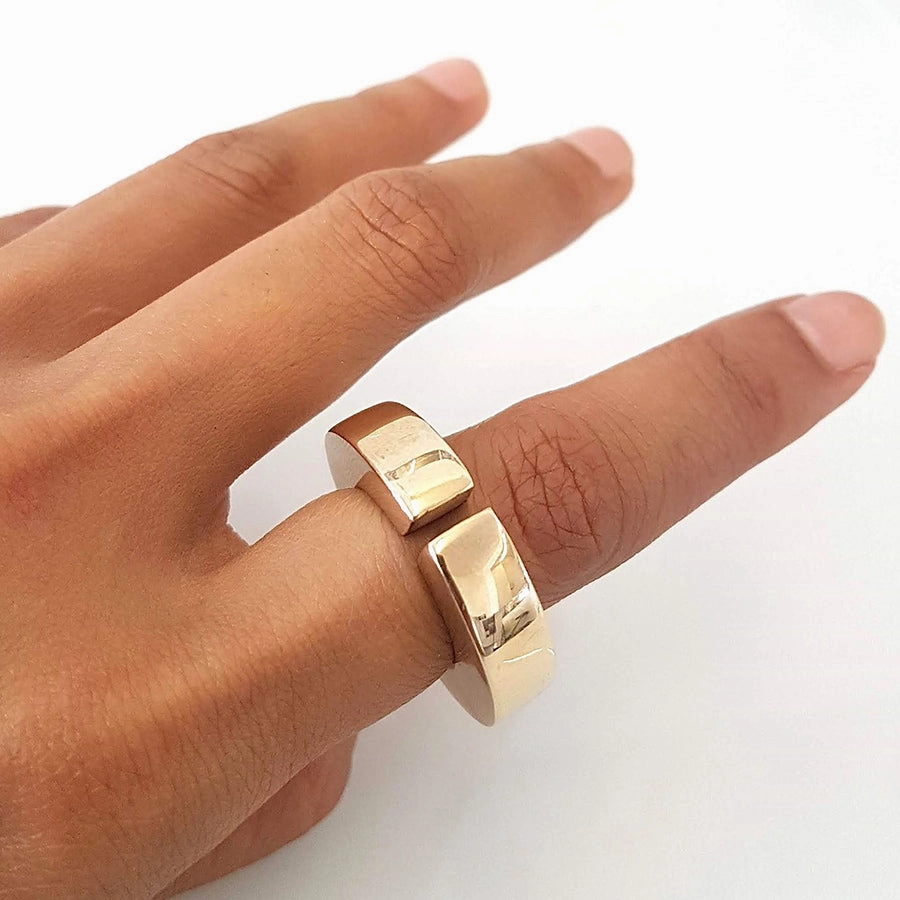 Thin Flat Bronze Split Shank Ring 7mm