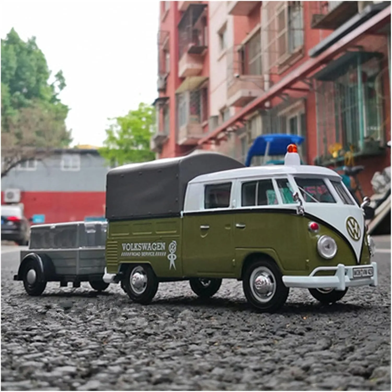Toy car Model 1/24 for Volkswagens T1 Alloy Pickup Bus Car Model Diecast Retro School Bus Car Trailer Kids Toy Gift (Color : B2)