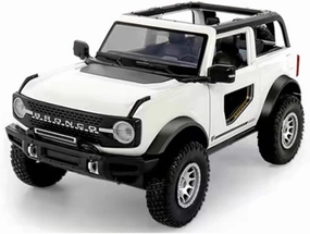Toy car Model 1:24 for Ford Bronco Lima SUV Alloy Car Model Diecasts Toy with Sound and Light Collection Childrens Gifts (Color : White)