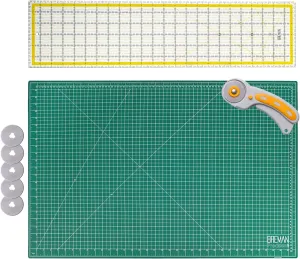 WA Portman Self Healing Cutting Mat & Rotary Cutter Set - 45mm Rotary Cutter for Fabric & 5 Extra Blades - 24x36 Inch Fabric Cutting Mats for Crafts - 6x24 Inch Acrylic Quilting Rulers for Crafting
