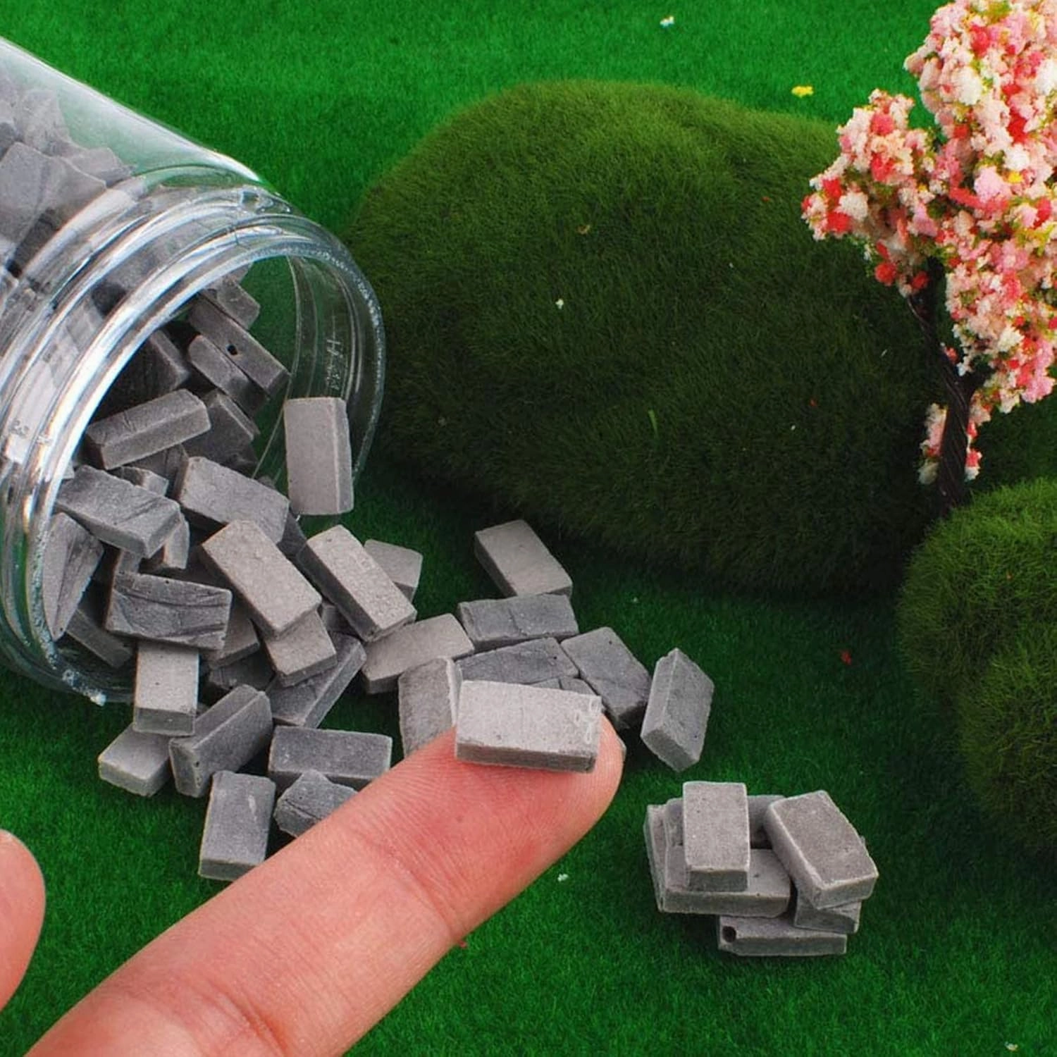 Woohome 350 PCS Gray Mini Wall Bricks Miniature Bricks Figurine Model Brick Building Set Fake Bricks with Scraper for Fairy Garden Landscaping Accessories, 1:16 Scale