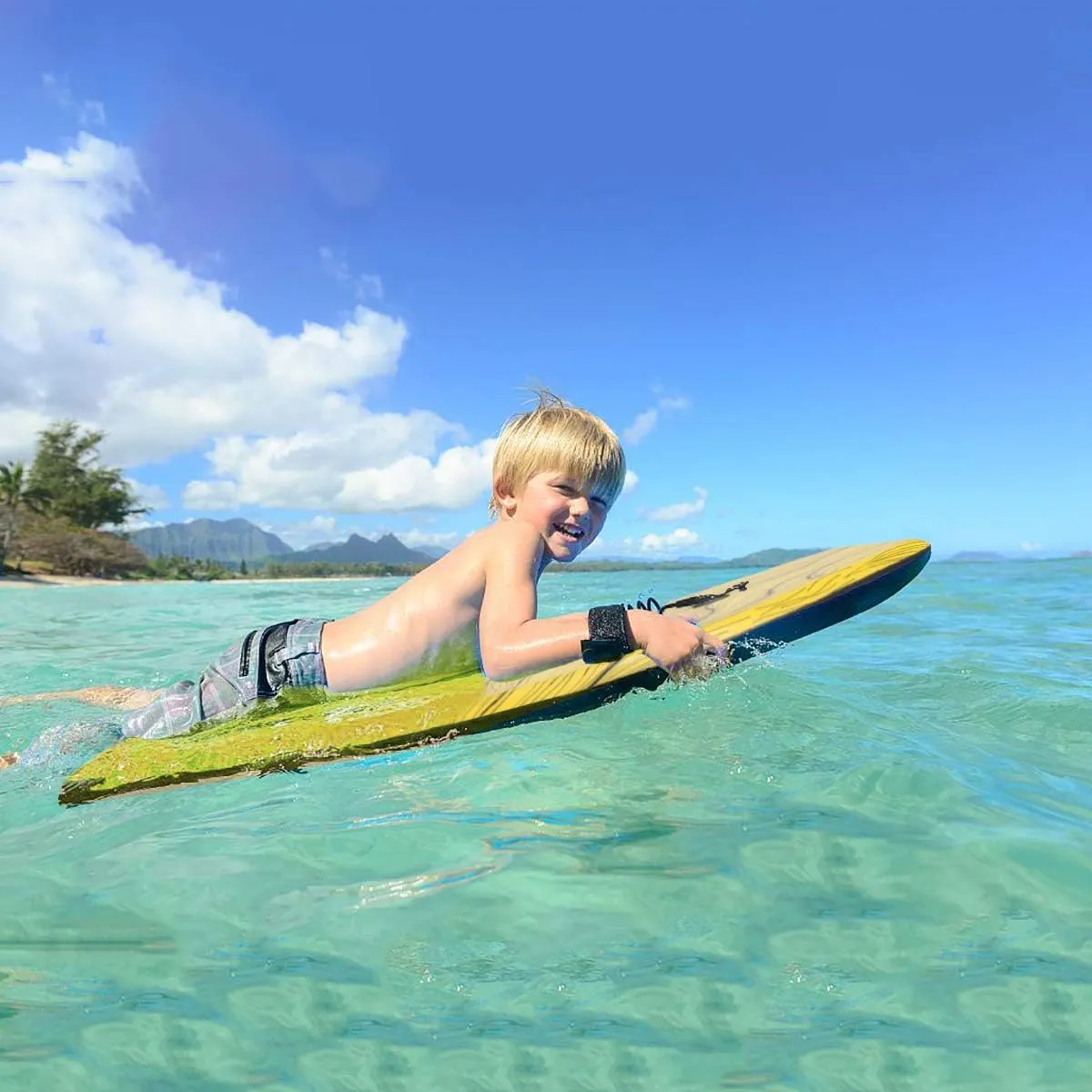 XPE Bodyboard 33-inch/36-inch/41-inch Bodyboarding with Premium Wrist Leash and Fin Tethers, Super Lightweight & Slick Bottom Perfect Surfing for Kids Teens and Adults